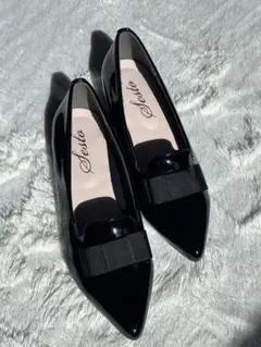 再値下【試着のみ】22.5cm ブラック エナメル リボン ローヒールパンプス