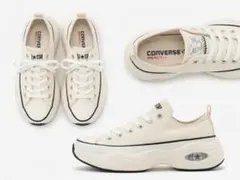 CONVERSE REACT アイボリースニーカー