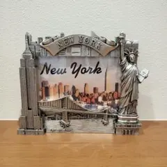 Item thumbnail for item 46ba855c-5e5a-403d-ba5f-b4a8cbbc14c4