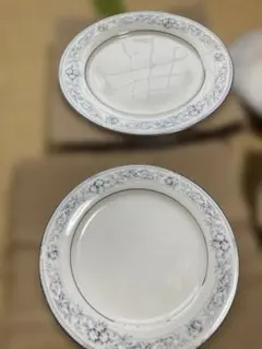 WEDGWOOD アレクサンドラ 27㎝プレート2枚 - メルカリ