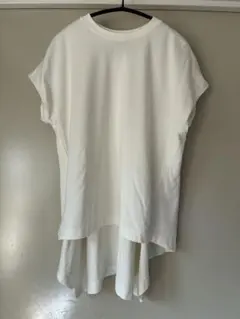 UNFILOバックフレアTシャツのサムネイル