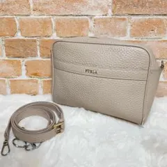 フルラ　FURLA シボ革　レザーショルダーバッグ　ライトピンク