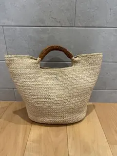 【極美品】HELENKAMINSKI ヘレンカミンスキー 天然素材 ラフィアのサムネイル