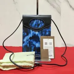 ✨未使用級✨ BURBERRY スマホショルダーバッグ 迷彩柄 レザー ブルー