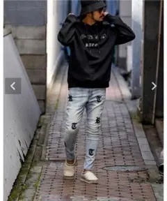 Item thumbnail for item a5e6c131-1836-44a5-947b-faaa4f3e7b1a