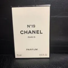 CHANEL N°19 PARFUM 15ml 香水のサムネイル