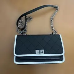 キルティングショルダーバッグ ブラック ホワイト