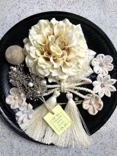 アイボリーの髪飾り　成人式　卒業式袴