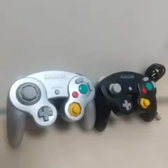 【動確、清掃済み】ゲームキューブコントローラー シルバー ブラック