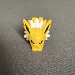 ポケモン フィギュア ピカチュウ 10万ボルト スマホスタンド - メルカリ