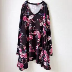 リルディ チュニック 花柄 Ｖネック 長袖 ハンカチーフヘム L-XL 黒のサムネイル
