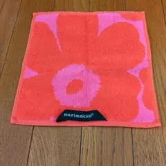 marimekko 花柄タオルハンカチのサムネイル