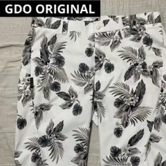 ●ジーディーオーオリジナル●ゴルフパンツ サイズ4 白系 総柄 ホワイト系