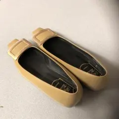 ロジェヴィヴィエ　パンプスのサムネイル