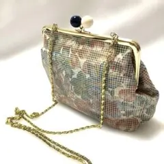 Item thumbnail for item 7b76bbd5-7e30-4b2a-bc3e-eb7449e36cc4