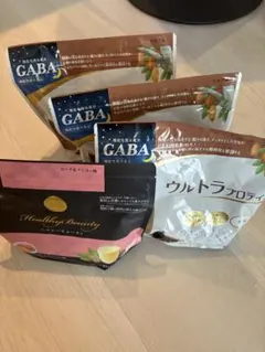 プロテインブルーベリー味ヘルシービューティピーチ&マンゴー 黒