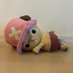 【美品】ONE PIECE チョッパー 寝そべり ぬいぐるみ(タグ付き)