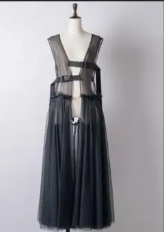 J1U by LA BELLE ETUDE バックルデザインチュールジレ 黒