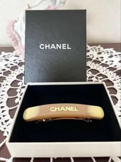CHANEL バレッタ ベージュ ゴールドのサムネイル