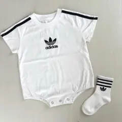 【新品未使用】adidas ロンパース＆ソックスセット 90cm 韓国子供服