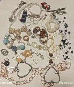 アクセサリージャンク品　まとめ売りのサムネイル