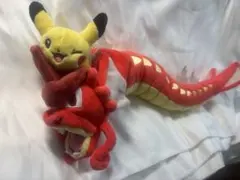 ポケモンセンターヒロシマ限定 ギャラドスごっこピカチュウ 赤い