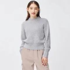 GU ジーユー シャイニークルーネックセーター