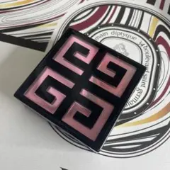 ジバンシイパウダー　残量多　【C11】