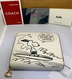 ★COACH スヌーピー 二つ折り財布★新品未使用品★