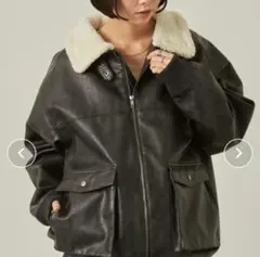 ボア襟 ブラック 合成皮革 ジャケット　M.Lサイズ