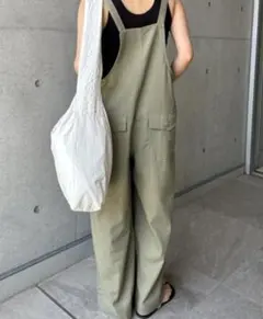 オリーブグリーン サロペット ワイドレッグ