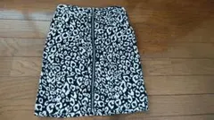 ヒョウ柄タイトスカート