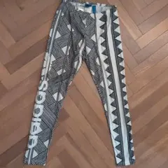 adidas 白✕黒　幾何学模様レギンス Lsize　UK 10 / US 6