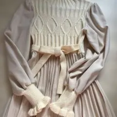 最終お値下げ　ニットワンピース　オフホワイト