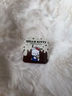 ハローキティ 50周年 ピンバッジ ポチャッコ
