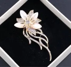 新品未使用ブローチコサージュ結婚式誕生日記念日母の日入学式卒業式入園式卒園式