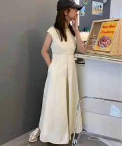 タグ付き　ティティベイト 　ステッチデザインワンピース　М