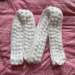 ホワイト ボブリー編み 細いマフラー