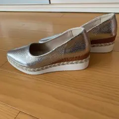 Item thumbnail for item fd2b965b-738c-4819-bd35-29f542e8f047