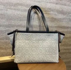LOEWE アナグラムクッショントート　ナチュラル　スモール　ロエベのサムネイル