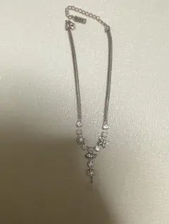 AMARO 花と蝶のモチーフ ネックレス