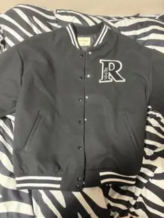 ブラック スタジャン R刺繍