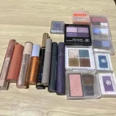 アイシャドウパレットとマスカラセット