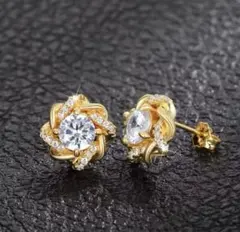 ピアス ゴールド フラワー プレゼント 豪華 上品 シンプル 可愛い ギフト 春