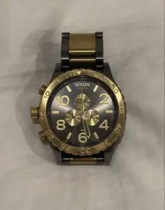 【極美品】NIXON ニクソン 51-30 CHRONO ゴールド×ブラックのサムネイル