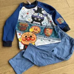 アンパンマン 長袖　上下　パジャマ 青 100