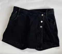 ZARA　ブラックデニムショートパンツ