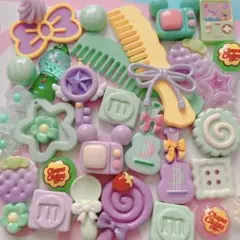 デコパーツアソート ❁⃘ ガチャ詰めポーチ 紫 緑 ホイップデコ デコパーツ