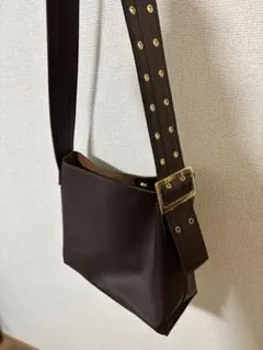 ブラウン ショルダーバッグ 調整可能ストラップ