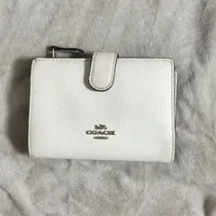 コーチ 新品 ホワイト キルティング財布 上品コンパクト C3454 - メルカリ
